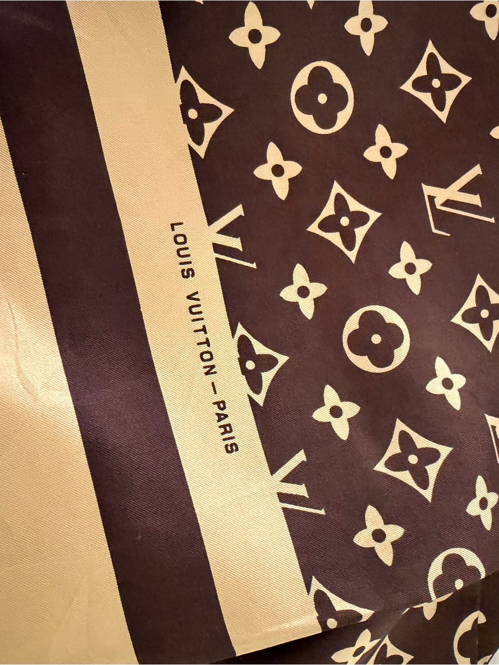 Louis Vuitton Brown & gold Monogram Silk Scarf - Picture 5 of 10